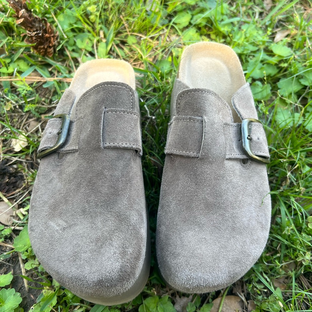 CUSHIONAIRE  Blain Genuine Suede Slip-On Clogs Memory Foam & Chic Buckle Mule